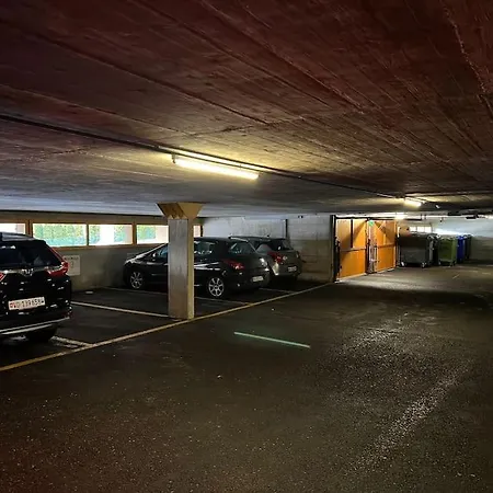 Appartement Downtown, Pool, & Garage
